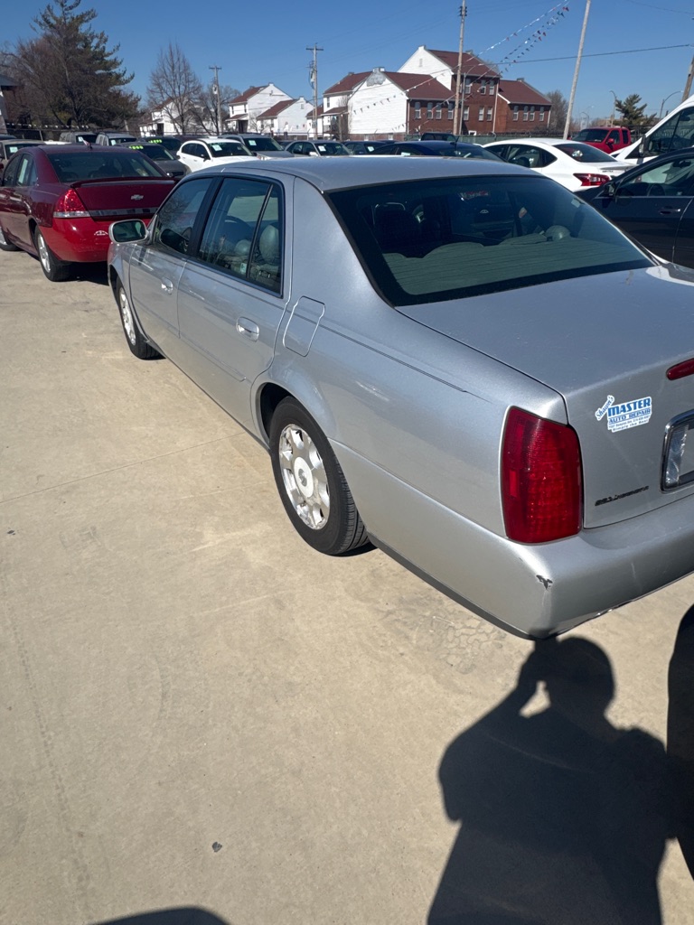 Photo 2 of this CADILLAC DEVILLE