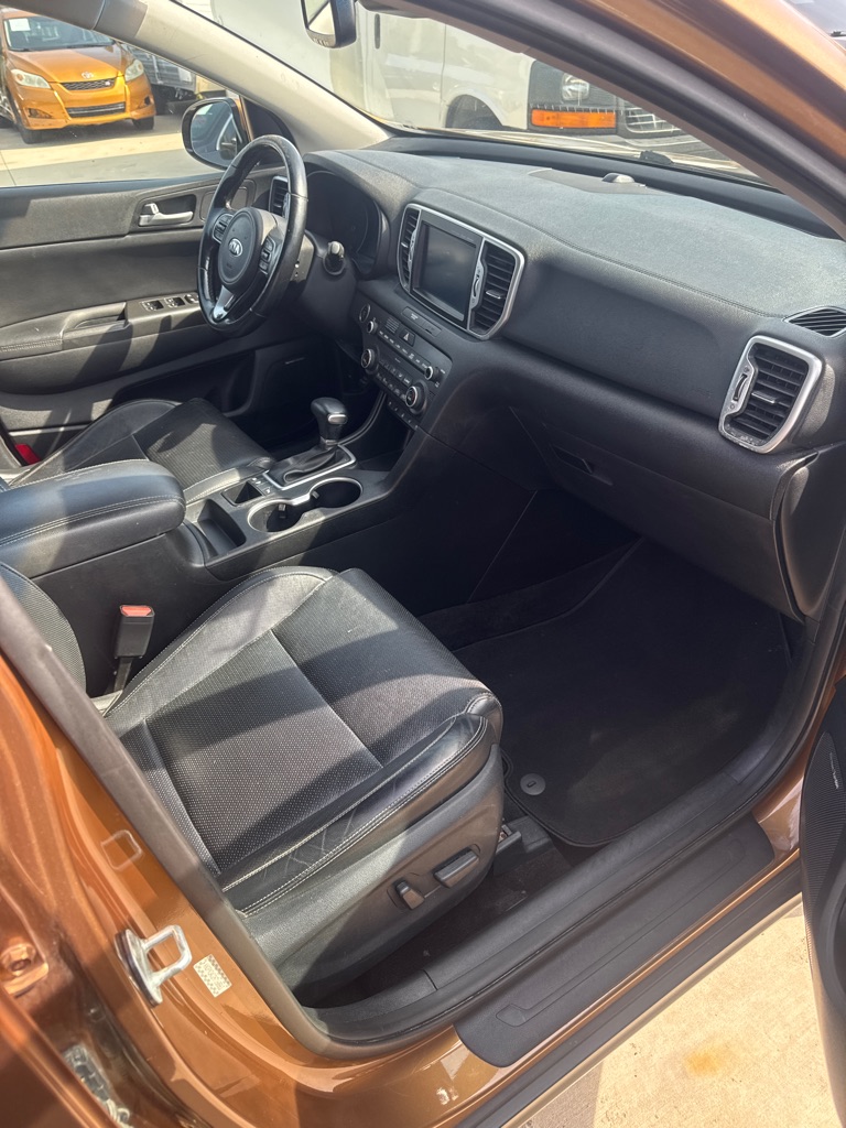 Photo 4 of this KIA SPORTAGE