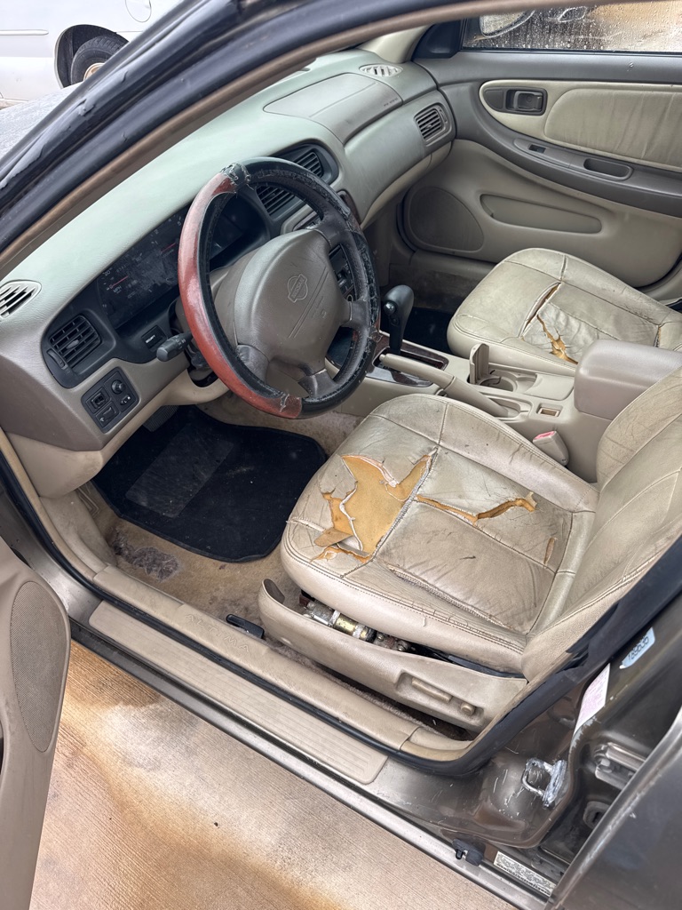 Photo 2 of this NISSAN ALTIMA