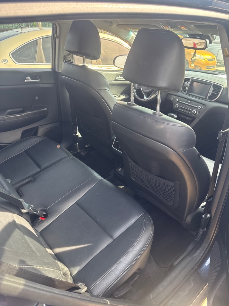 Photo 5 of this KIA SPORTAGE