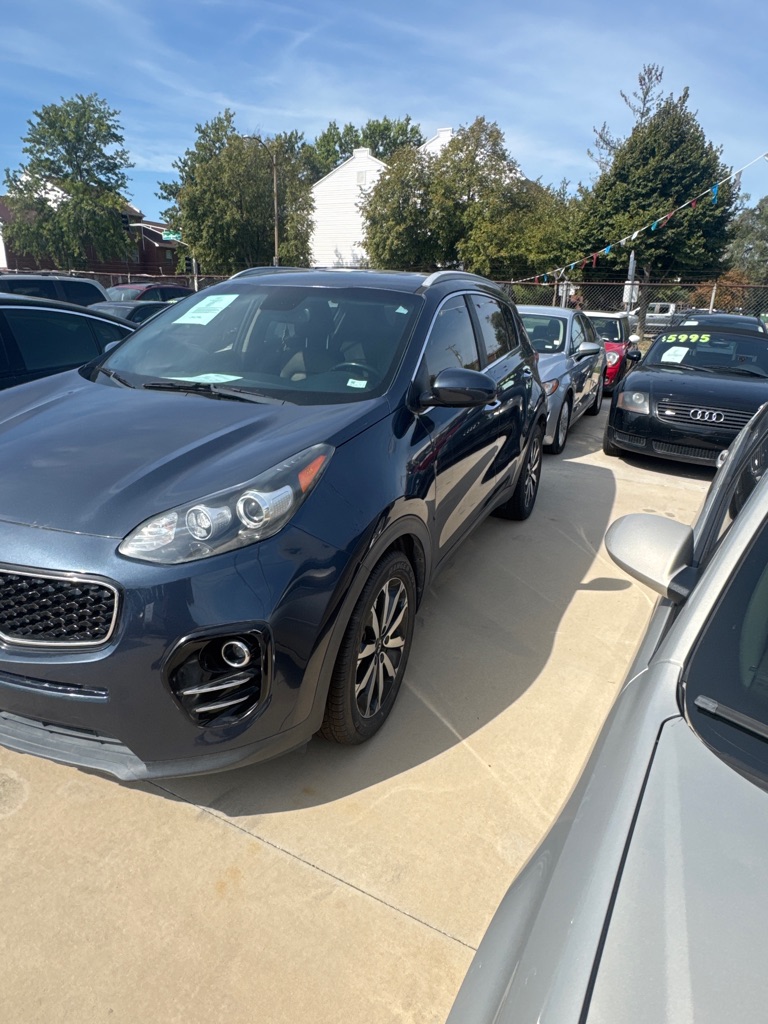Photo 2 of this KIA SPORTAGE