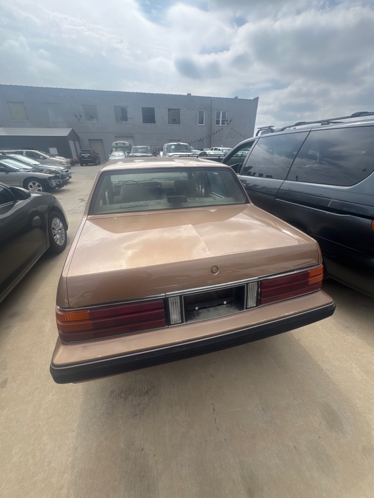Photo 4 of this PONTIAC 6000