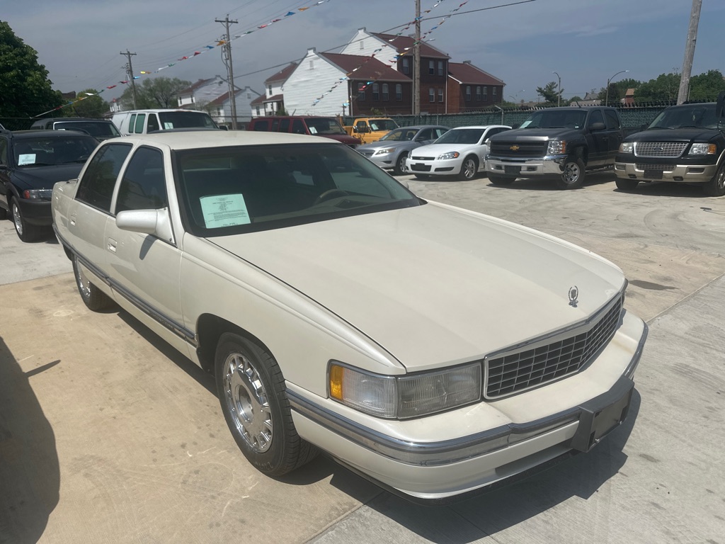 Photo 3 of this CADILLAC DEVILLE