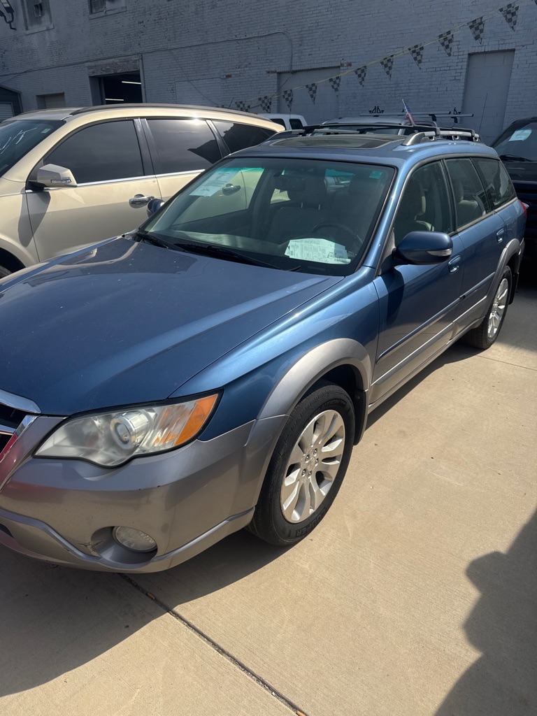 Photo 2 of this SUBARU OUTBACK