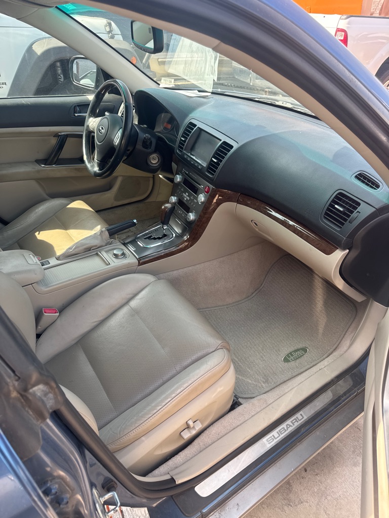Photo 4 of this SUBARU OUTBACK