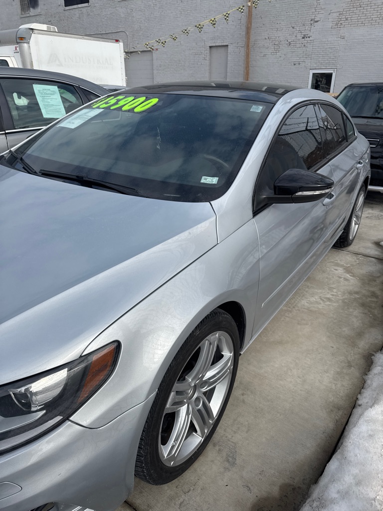 Photo 2 of this VOLKSWAGEN CC