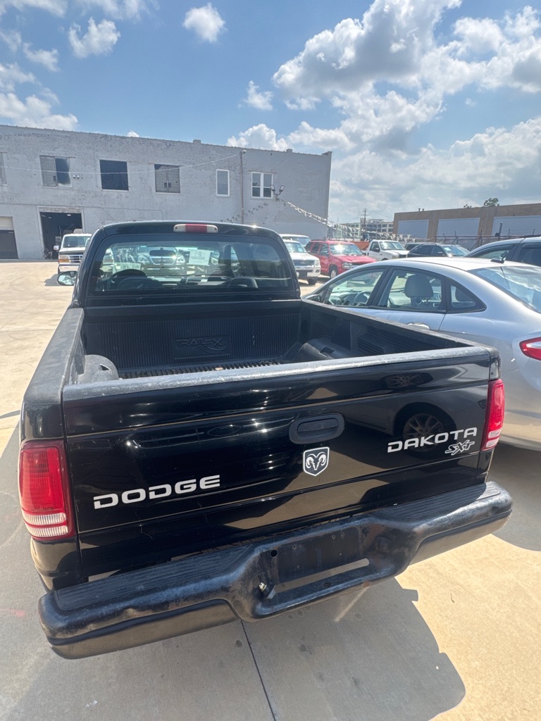 Photo 6 of this DODGE DAKOTA