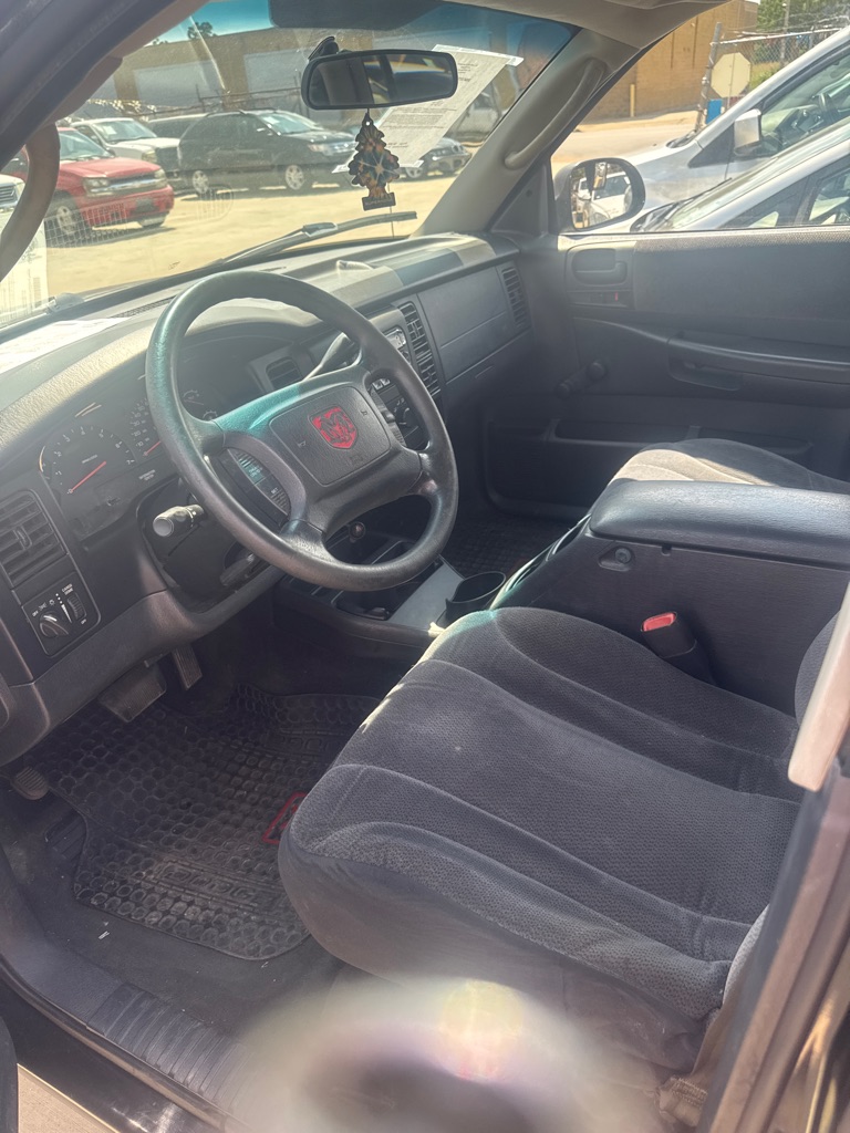 Photo 8 of this DODGE DAKOTA