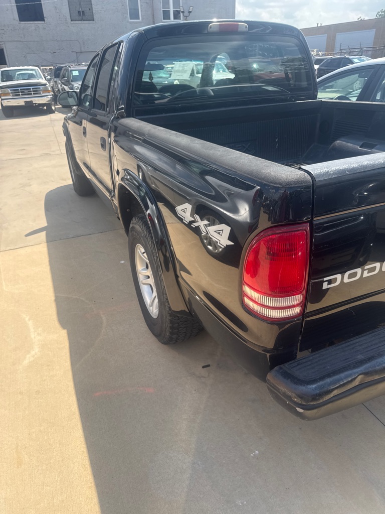 Photo 5 of this DODGE DAKOTA