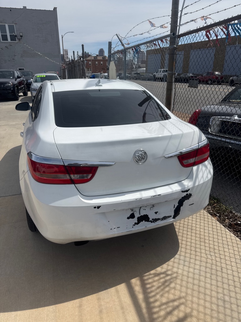 Photo 3 of this BUICK VERANO