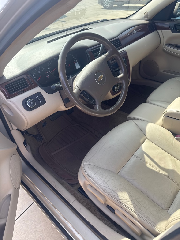 Photo 7 of this CHEVROLET IMPALA