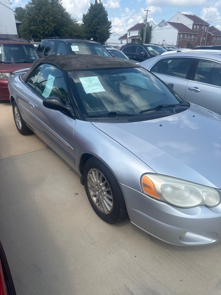 Photo 3 of this CHRYSLER SEBRING