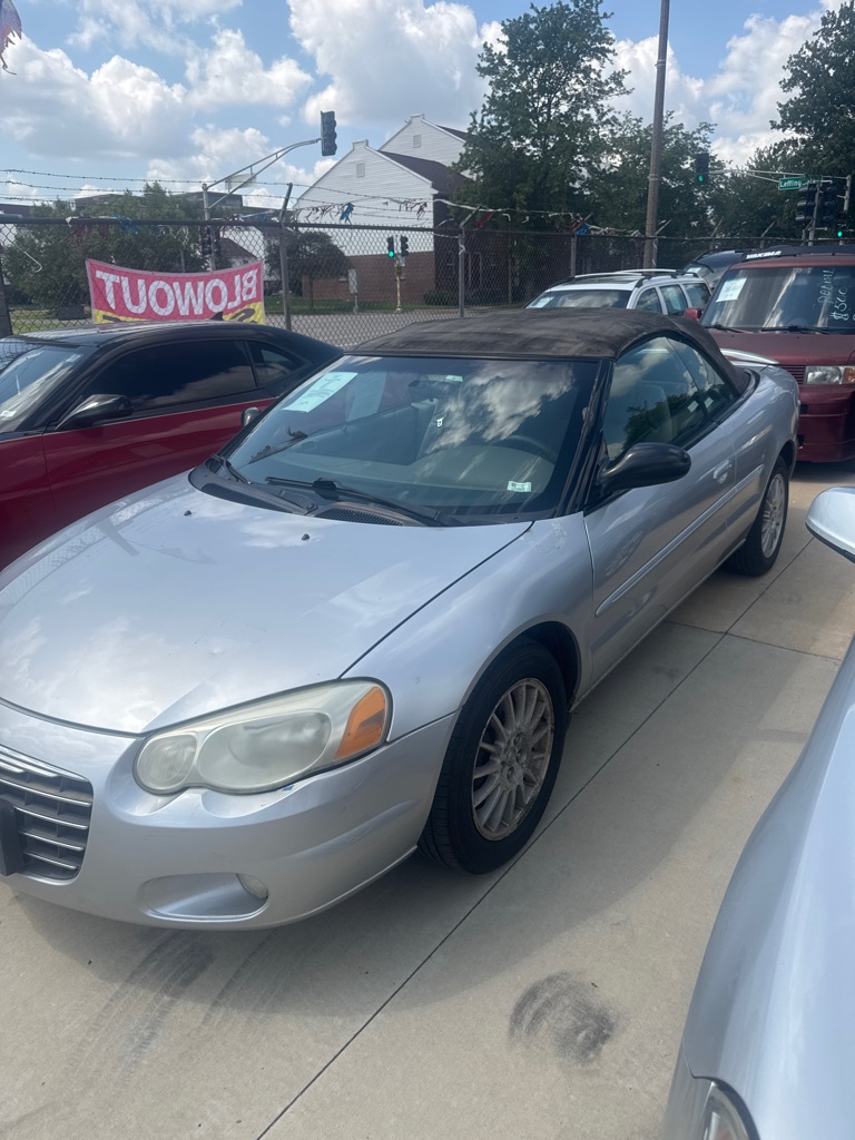 Photo 2 of this CHRYSLER SEBRING