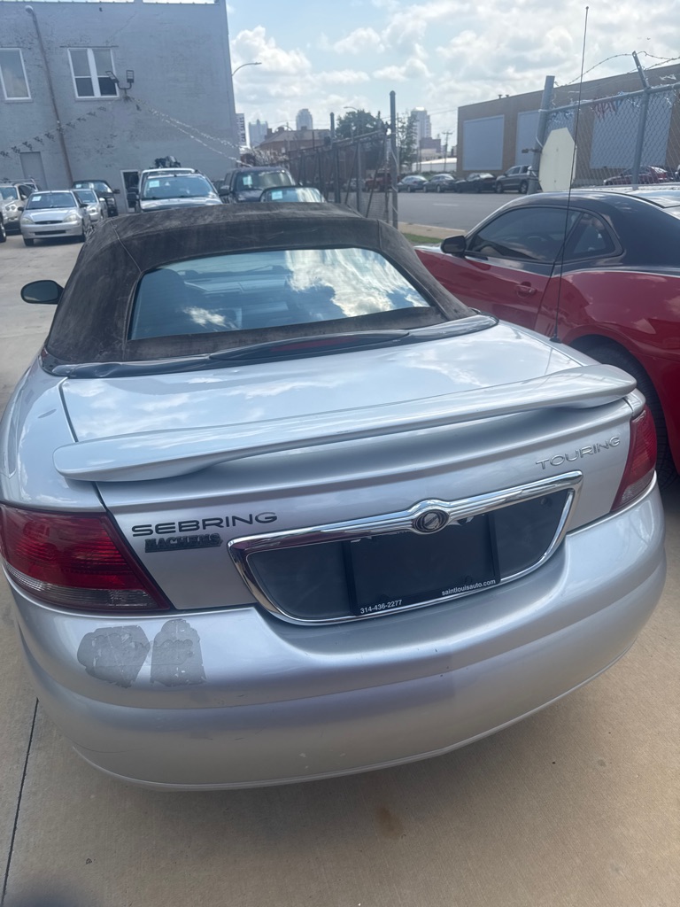 Photo 6 of this CHRYSLER SEBRING