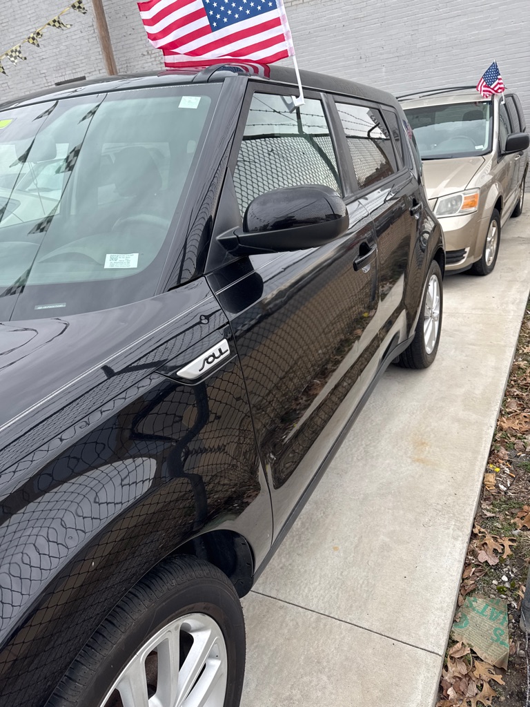 Photo 3 of this KIA SOUL