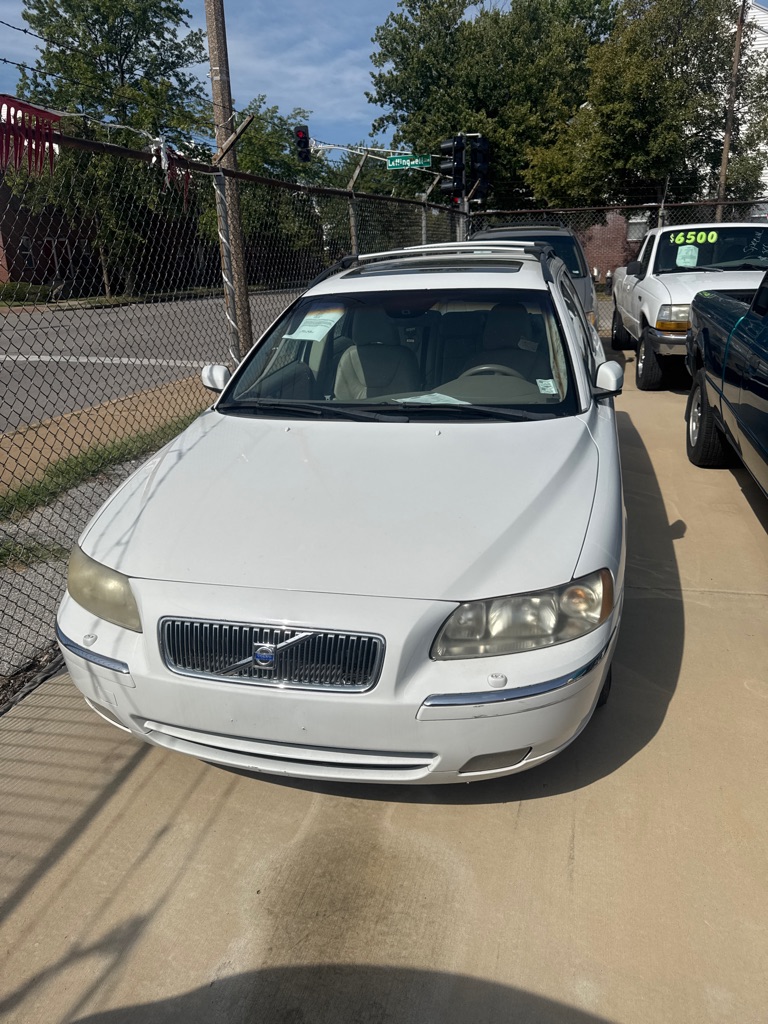 2006 VOLVO V70