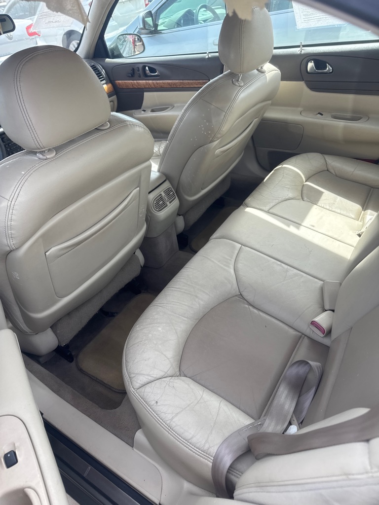 Photo 4 of this LINCOLN CONTINENTAL