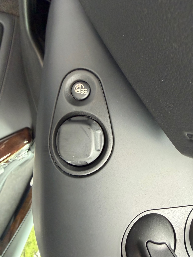 Photo 32 of this AUDI A8