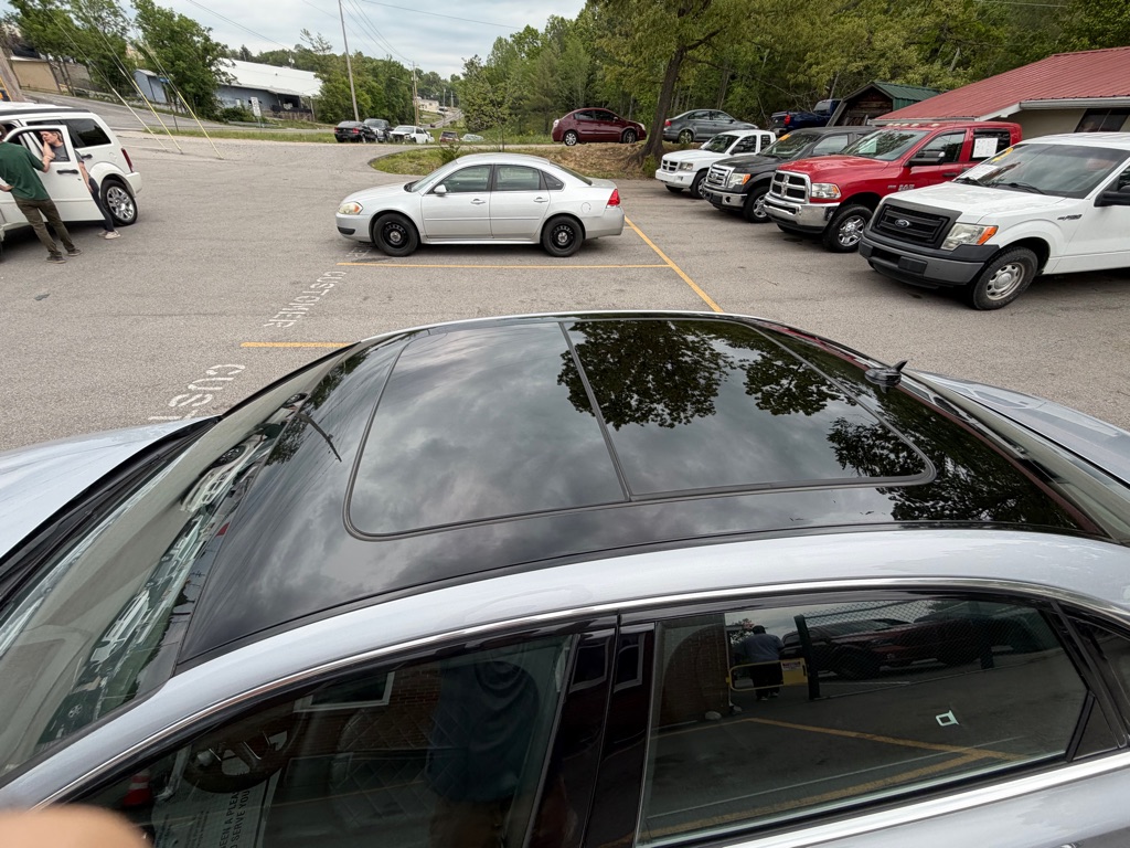 Photo 43 of this AUDI A8