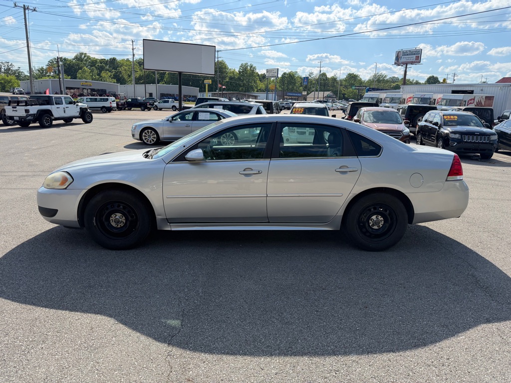 Photo 8 of this CHEVROLET IMPALA LIMITED