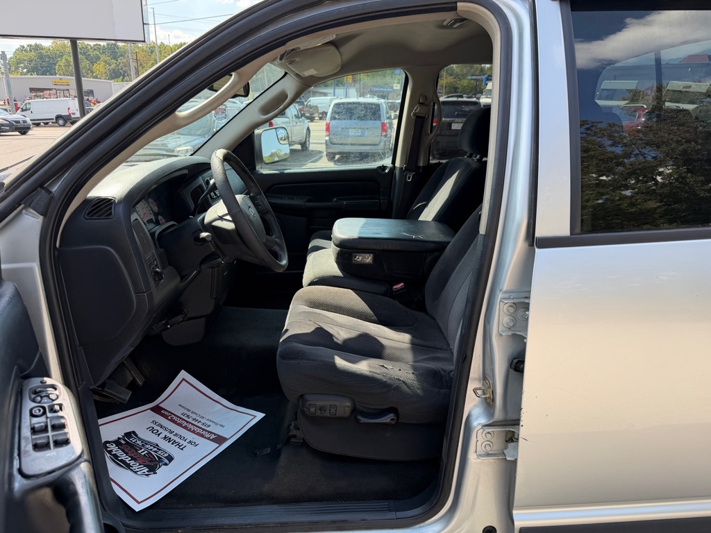 Photo 18 of this DODGE RAM 3500