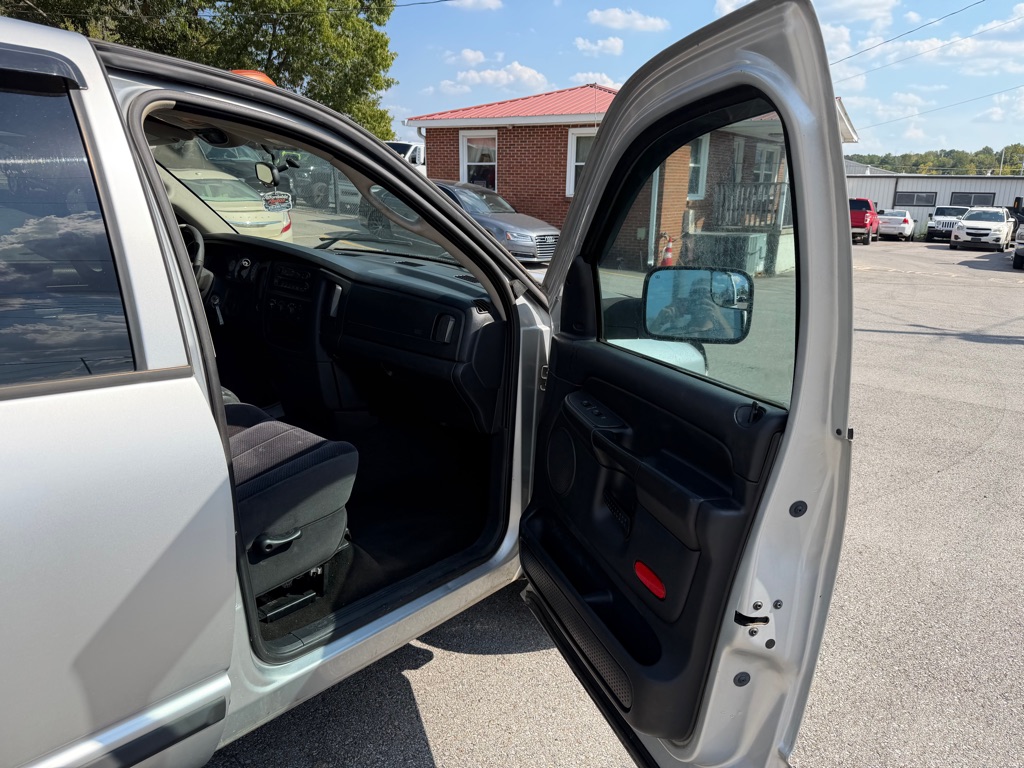Photo 12 of this DODGE RAM 3500