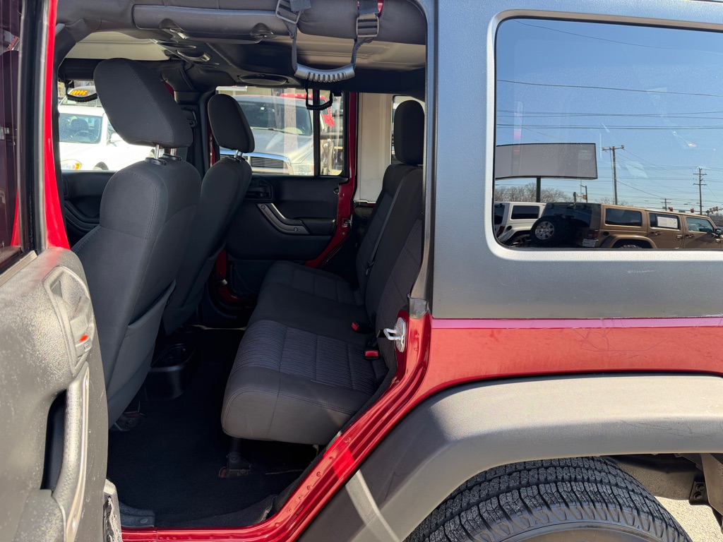 Photo 12 of this JEEP WRANGLER UNLIMI