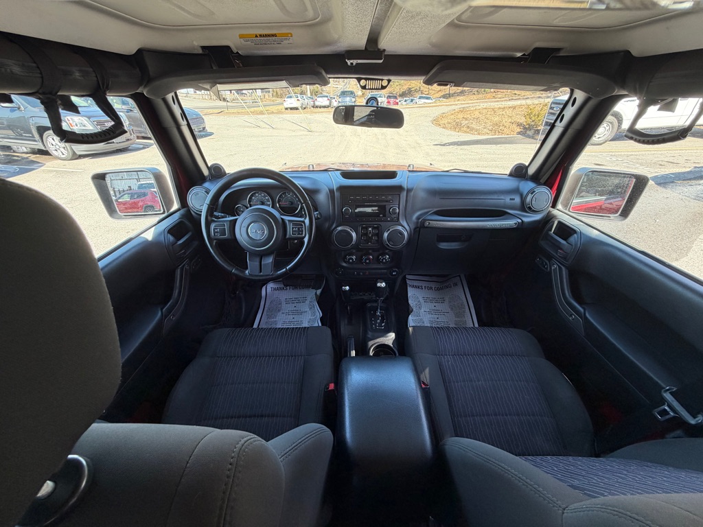 Photo 19 of this JEEP WRANGLER UNLIMI