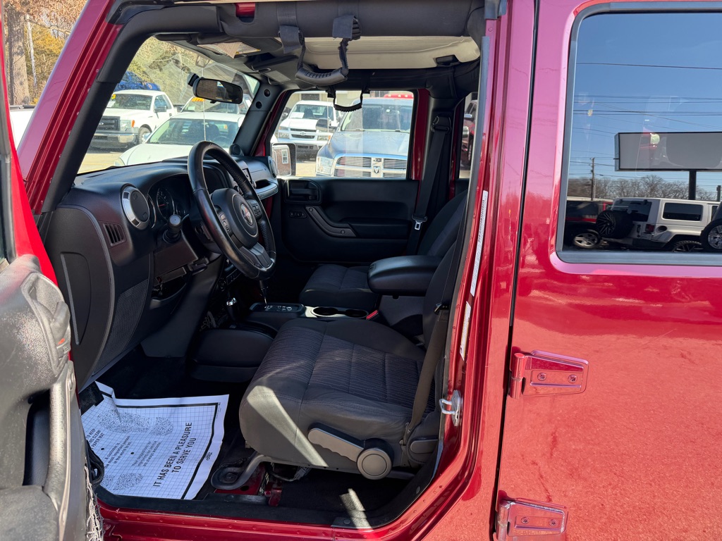 Photo 10 of this JEEP WRANGLER UNLIMI
