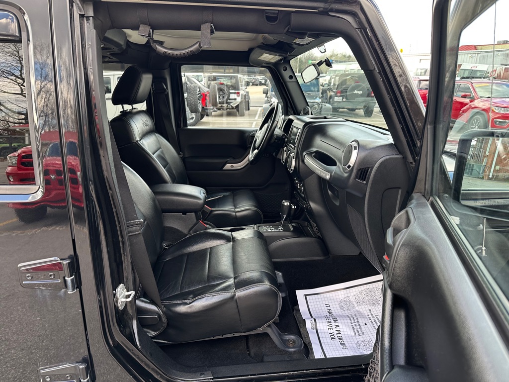 Photo 16 of this JEEP WRANGLER UNLIMI