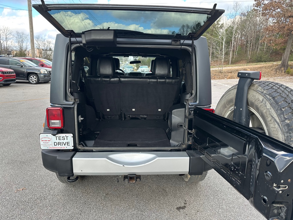 Photo 19 of this JEEP WRANGLER UNLIMI