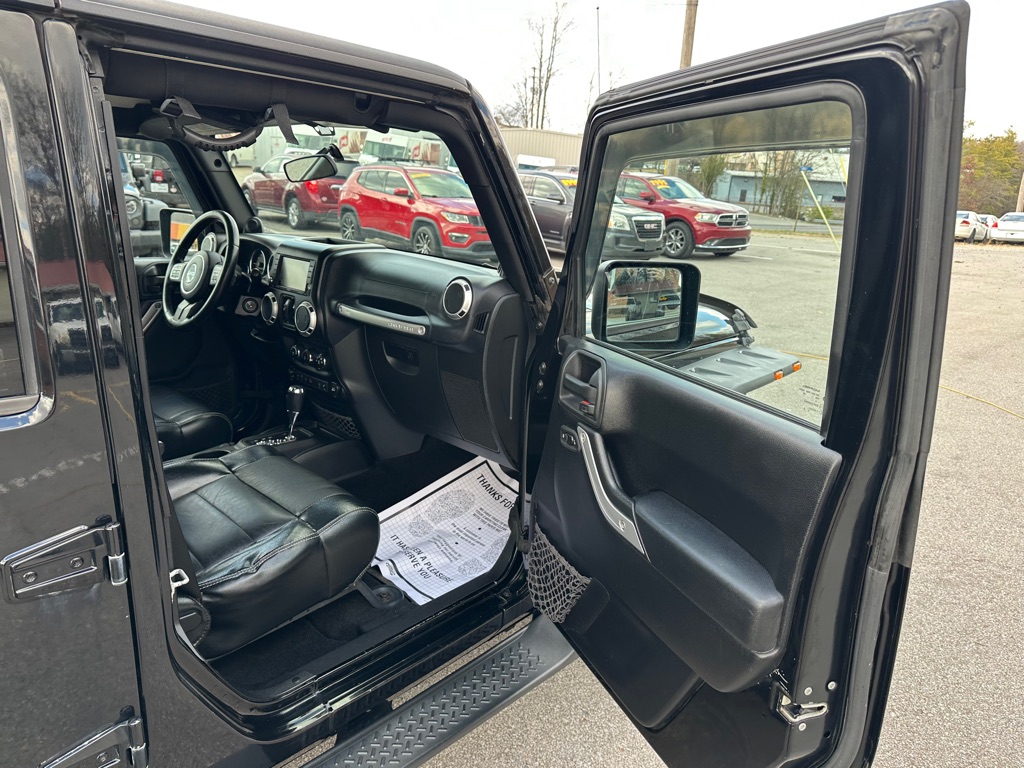 Photo 15 of this JEEP WRANGLER UNLIMI