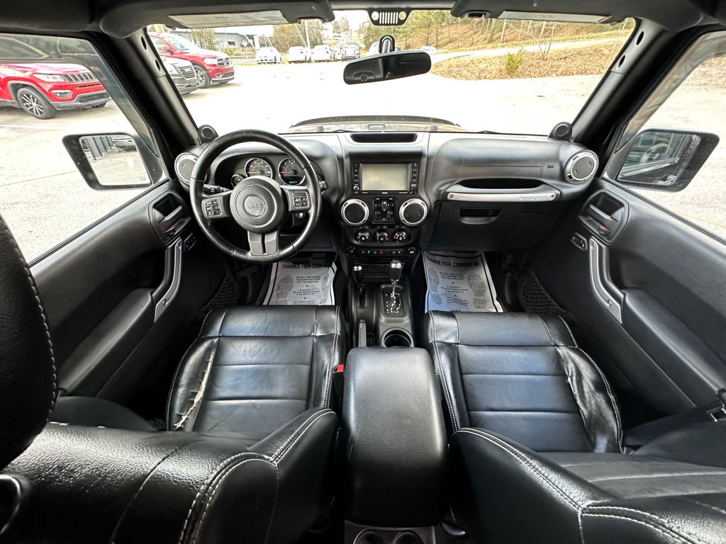 Photo 18 of this JEEP WRANGLER UNLIMI