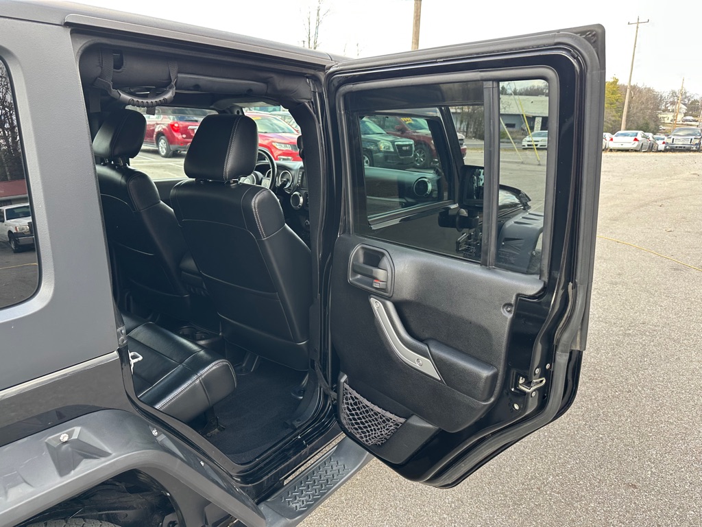 Photo 13 of this JEEP WRANGLER UNLIMI