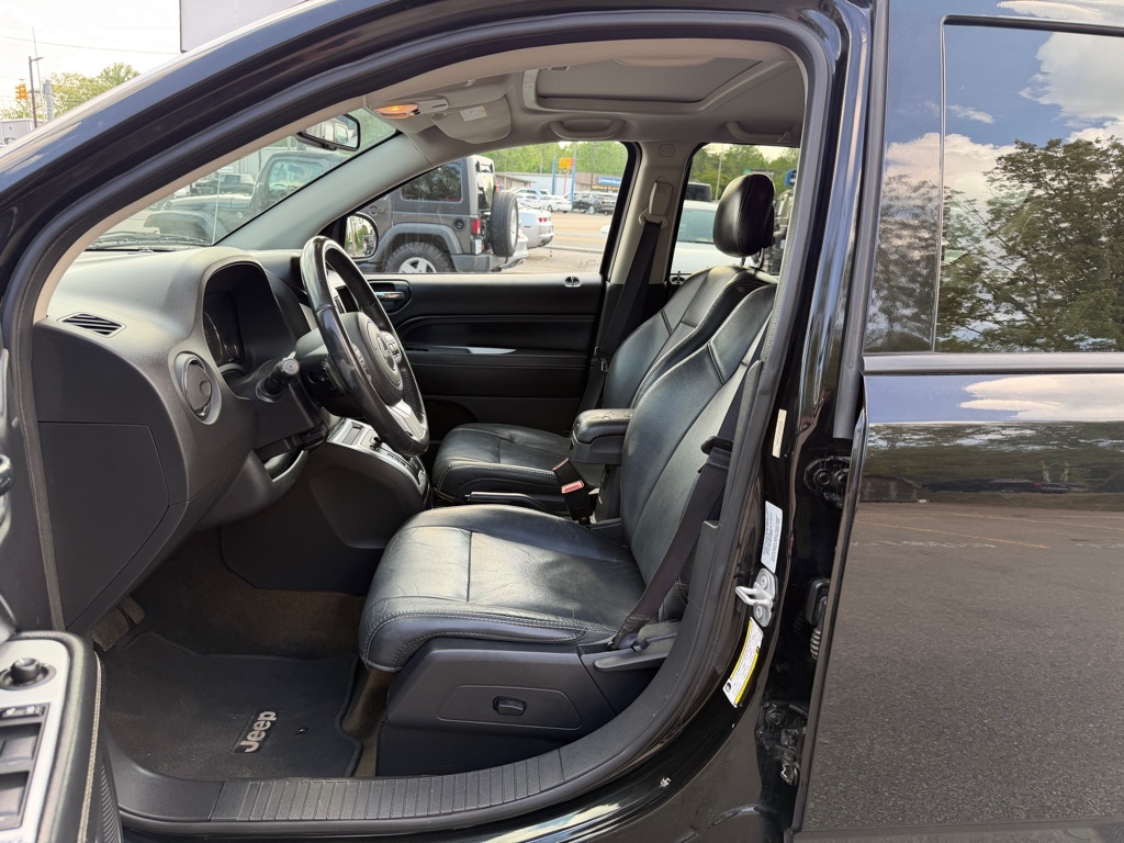 JEEP COMPASS 2016 JEEP COMPASS 1C4NJCEA6GD703580