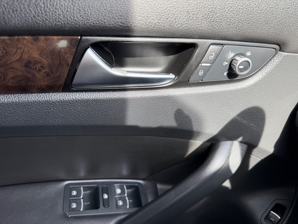 VOLKSWAGEN PASSAT 2014 VOLKSWAGEN PASSAT 1VWCN7A38EC072387