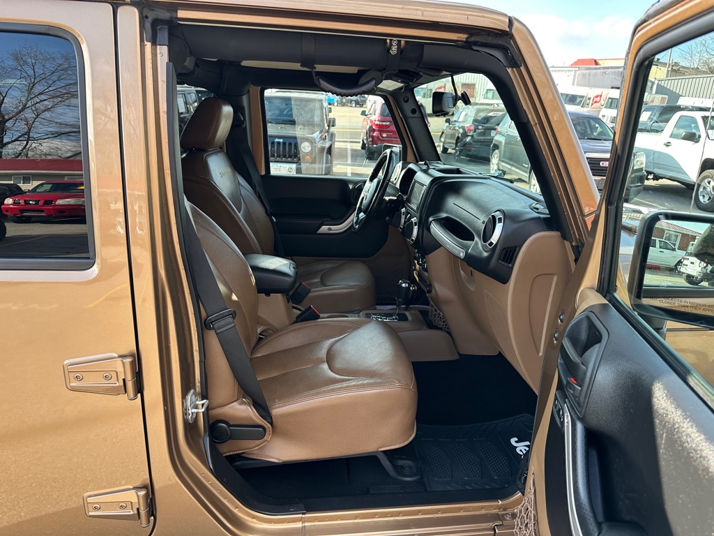 Photo 16 of this JEEP WRANGLER UNLIMI