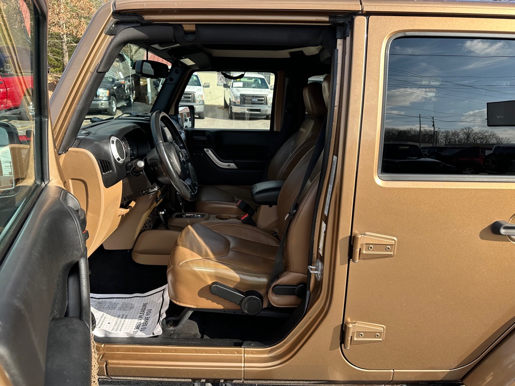 Photo 10 of this JEEP WRANGLER UNLIMI