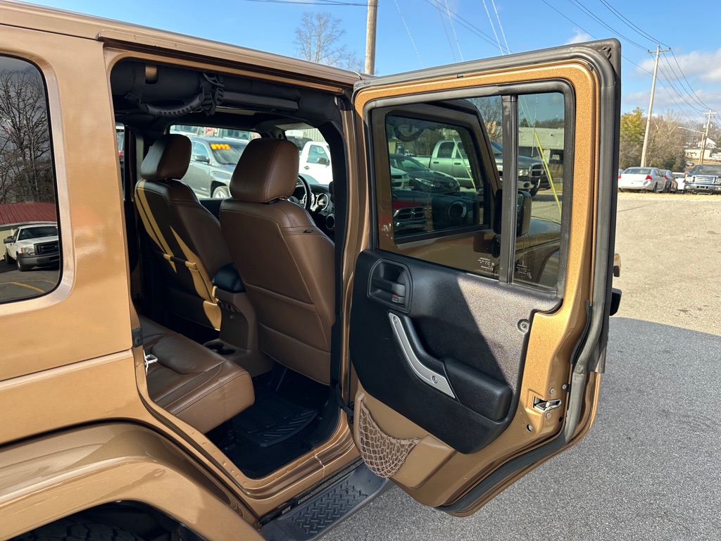 Photo 13 of this JEEP WRANGLER UNLIMI