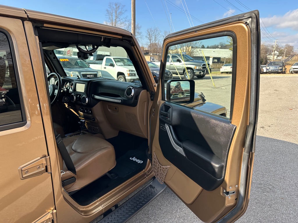 Photo 15 of this JEEP WRANGLER UNLIMI