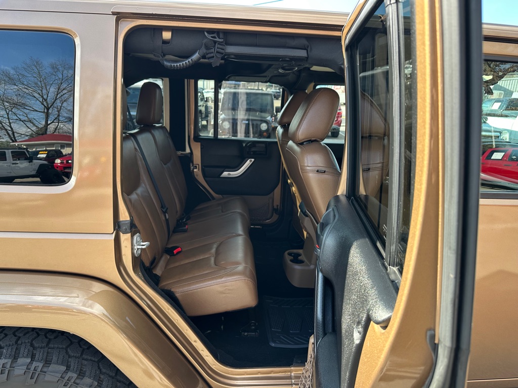 Photo 14 of this JEEP WRANGLER UNLIMI
