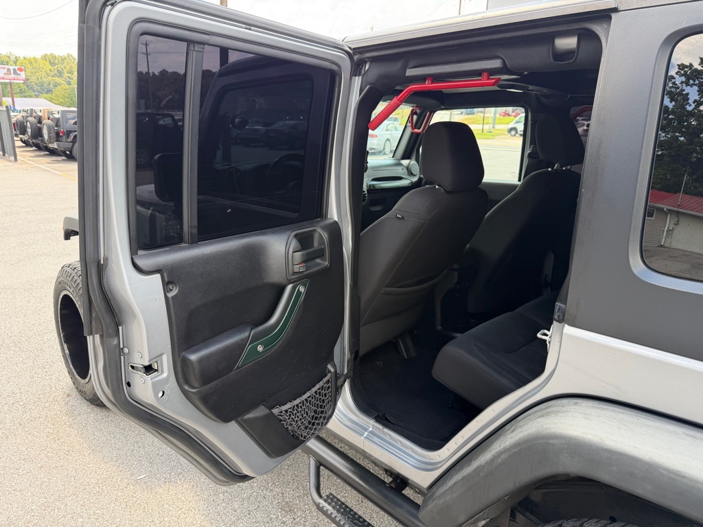 Photo 11 of this JEEP WRANGLER UNLIMI