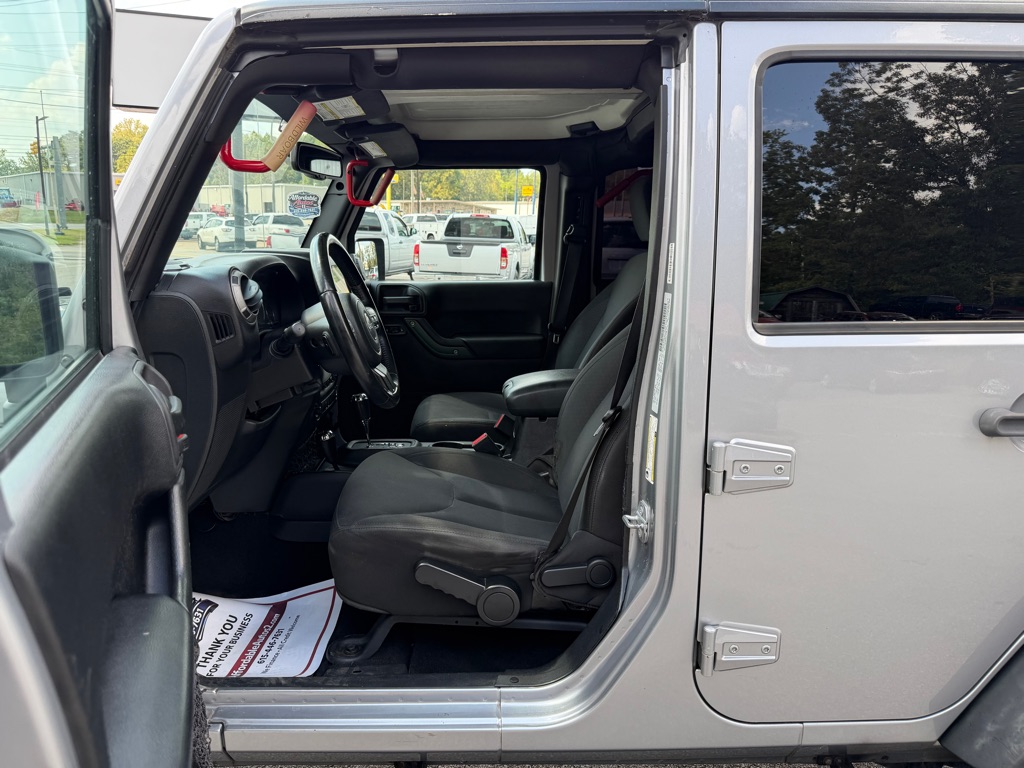Photo 10 of this JEEP WRANGLER UNLIMI