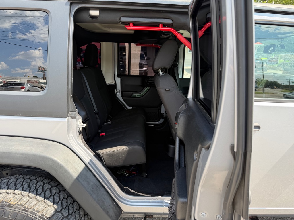 Photo 14 of this JEEP WRANGLER UNLIMI