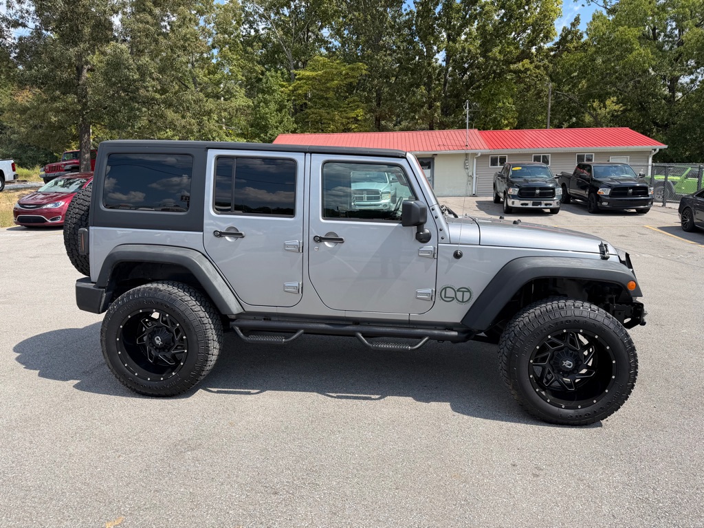 Photo 4 of this JEEP WRANGLER UNLIMI