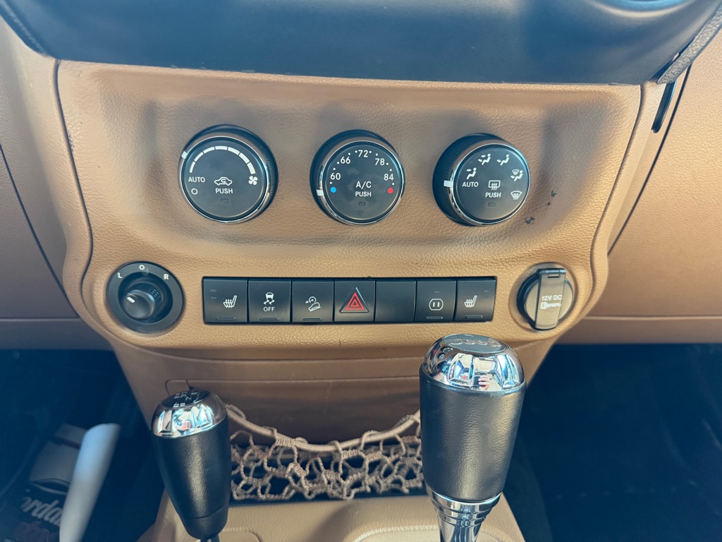 JEEP WRANGLER UNLIMI 2012 JEEP WRANGLER UNLIMI 1C4BJWEG4CL253128