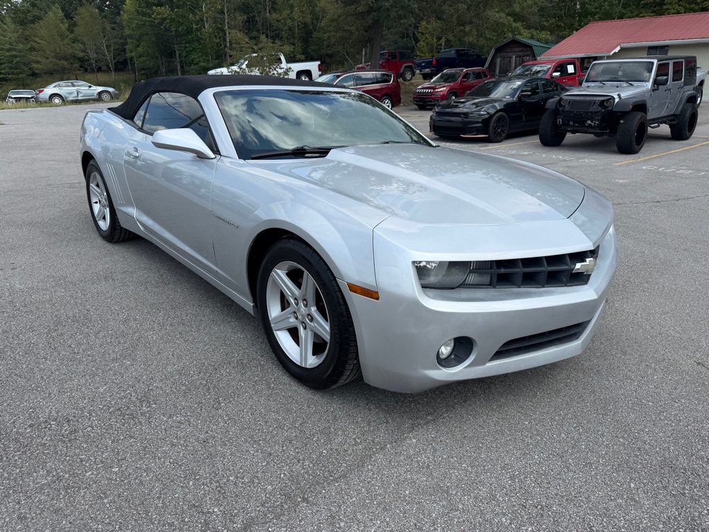 Photo 3 of this CHEVROLET CAMARO