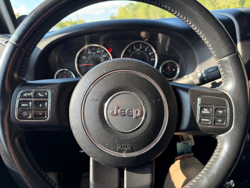 Photo 22 of this JEEP WRANGLER UNLIMI