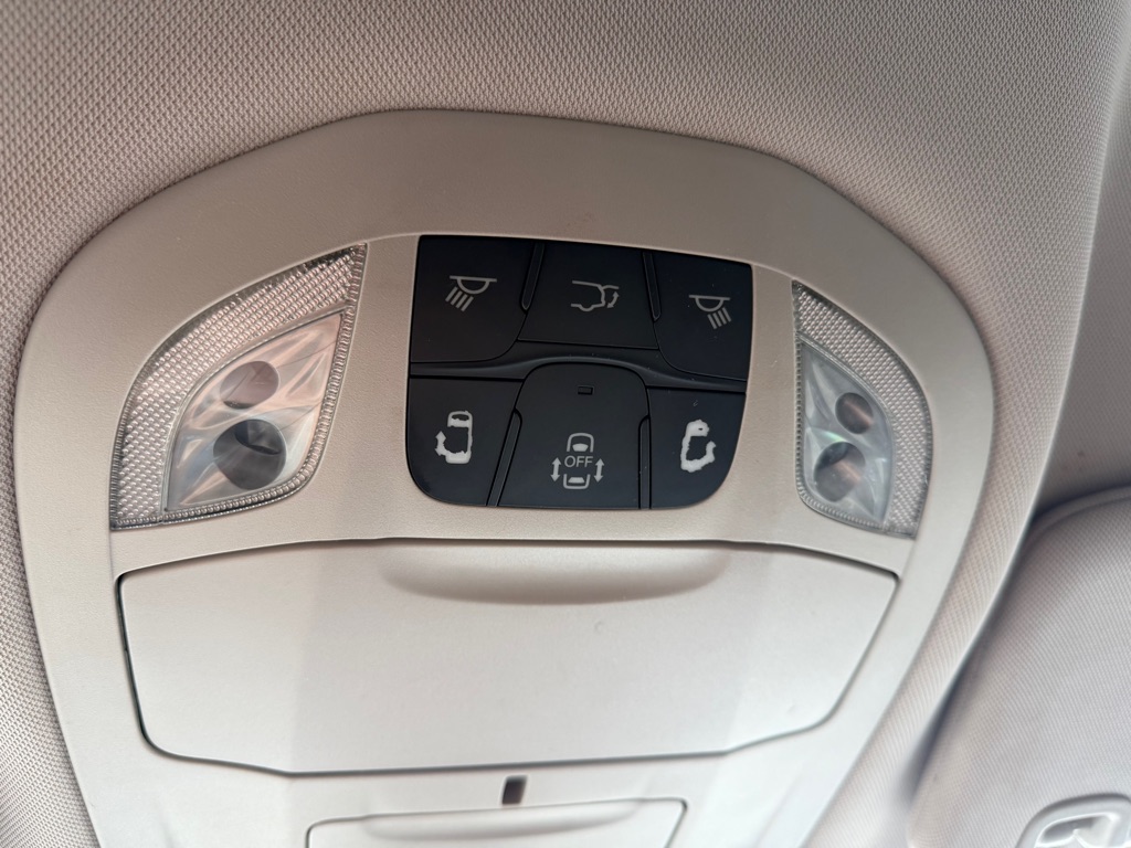 CHRYSLER PACIFICA 2018 CHRYSLER PACIFICA 2C4RC1BG0JR214184