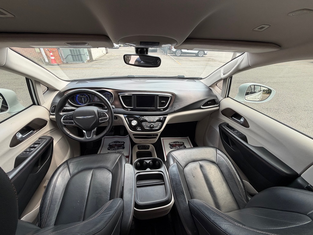 CHRYSLER PACIFICA 2018 CHRYSLER PACIFICA 2C4RC1BG0JR214184